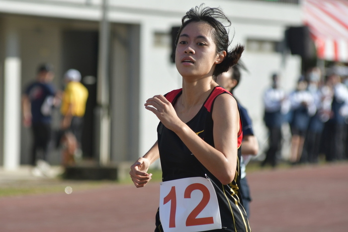 林家葳同學----女子3000m銀牌